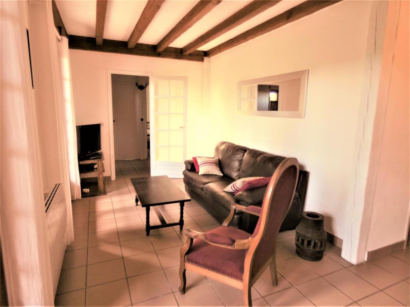 Les Glycines Holiday home *
